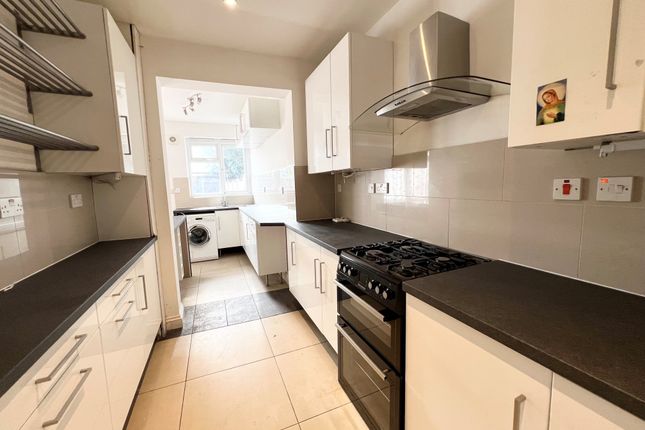 42, Carolina Road, Thornton Heath photo 3