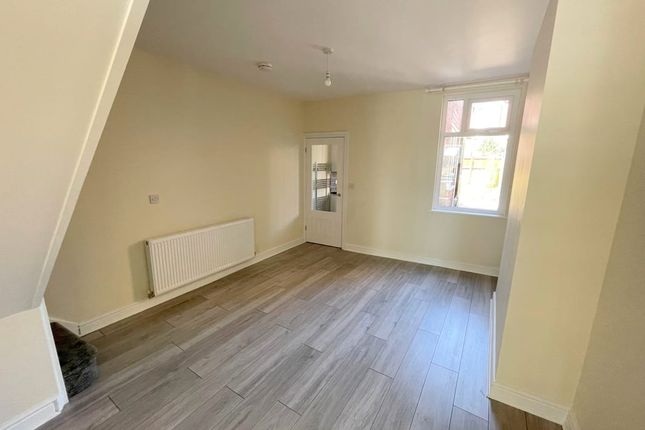 297, Saffron Lane, Leicester photo 4
