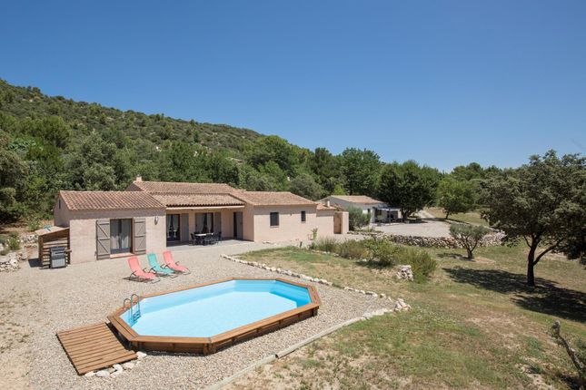 Villa for sale in Merindol, Vaucluse, Provence-Alpes-Côte d`Azur, France