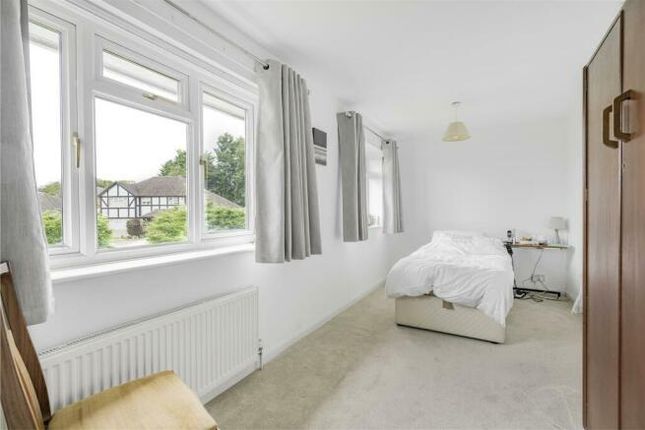 Detached house for sale in Grangely Close, Calcot, Reading