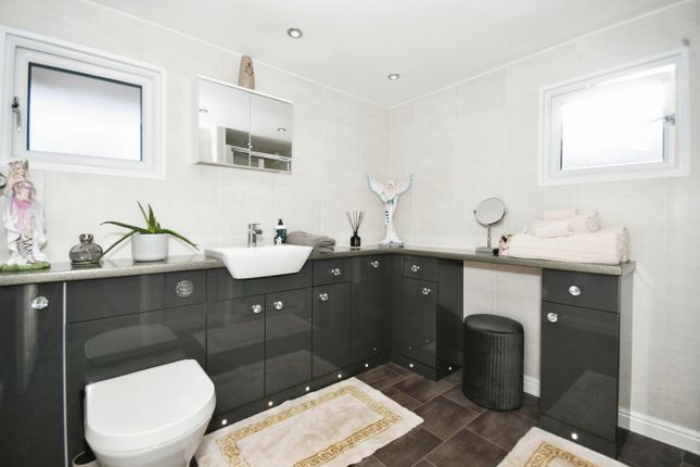 14, Sunningdale Park, Derbyshire photo 4