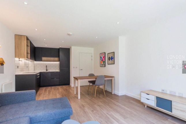 Flat 40, Fermont House, 15 Beaufort Square, LONDON photo 3