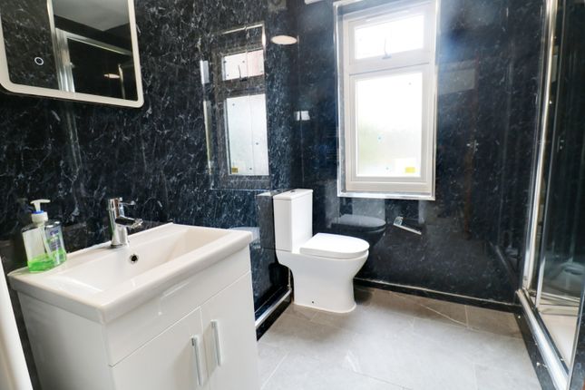 100, Woodhurst Avenue, Orpington photo 5