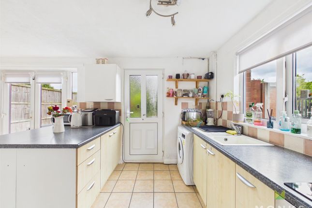 54, Glebelands, Shrewsbury photo 3