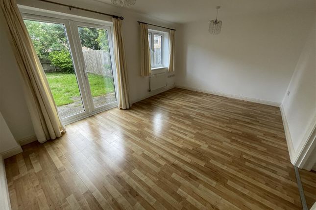 7, Monarch Road, Crewkerne photo 2