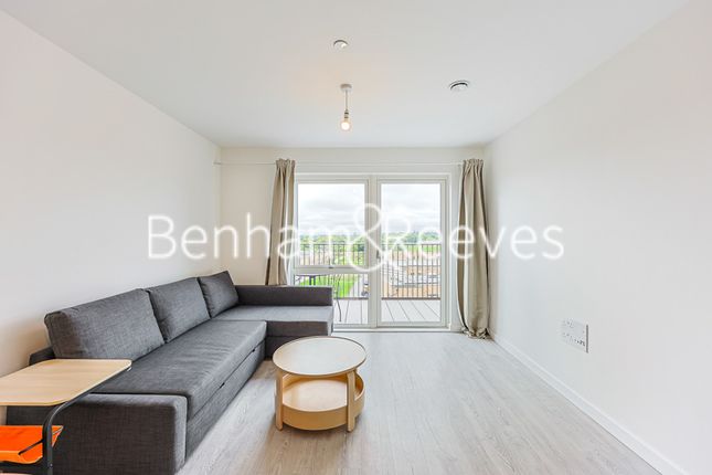Bedroom flats and apartments to rent in Harrow PrimeLocation