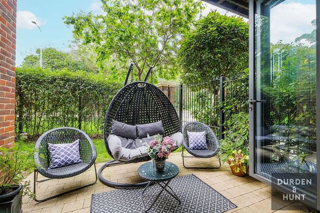 3 Eton Heights, Woodford Green photo 4