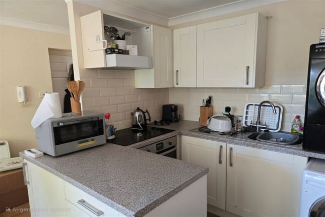 3 Lammas Court, Old Station Way, Godalming photo 2