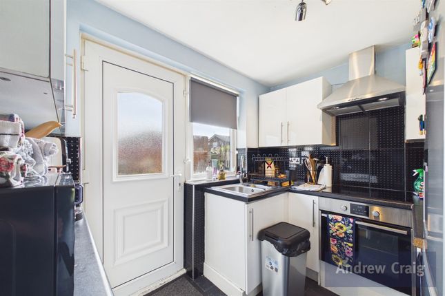9 Chichester Way, Jarrow photo 3