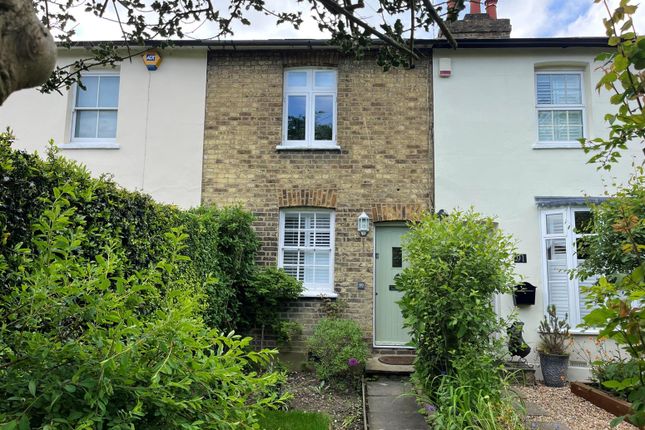 Thumbnail Cottage for sale in Hadley Highstone, Barnet