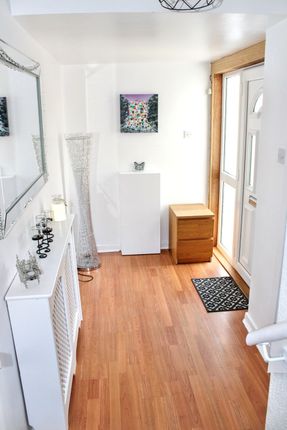 25, Caroline Crescent, Alva photo 2