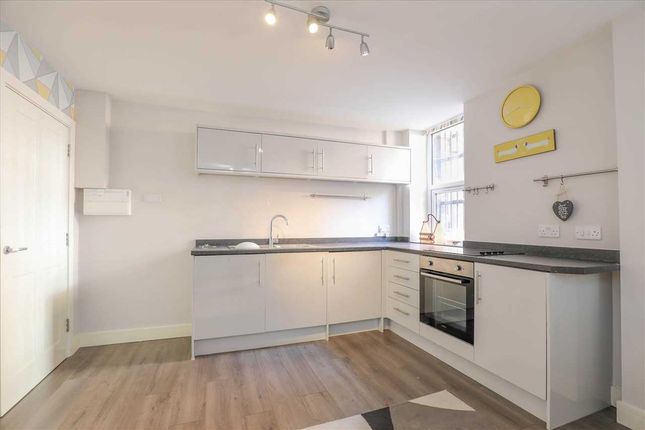 Flat 12, 8-12, Clarendon House, Kettering photo 3