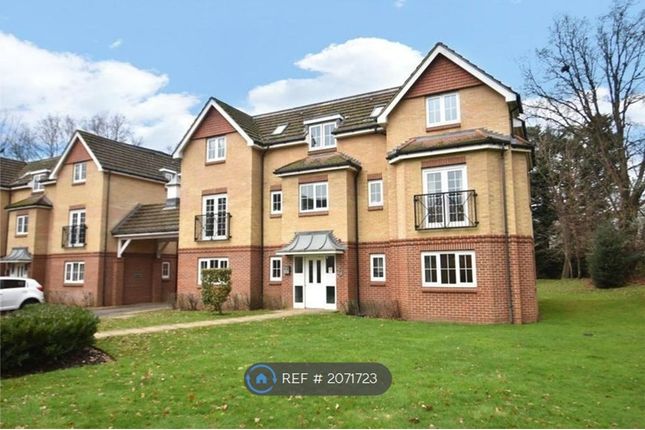 Thumbnail Room to rent in St. Dominic Close, Farnborough