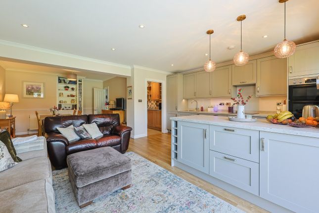 111, Grange Road, Guildford photo 4