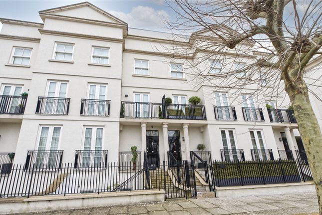 Terraced house to rent in St. Peters Square, Ravenscourt Park, London