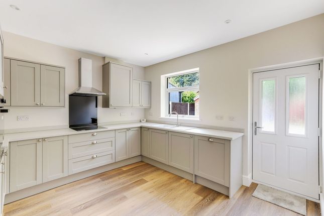 24 Stanton Road, Nottingham photo 4