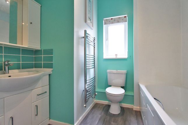 Flat for sale in Drake Way, Reading, Reading
