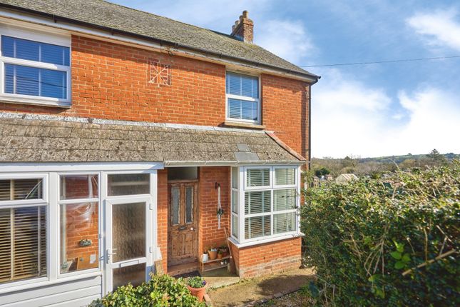 62, Alvington Road, Isle of Wight photo 2
