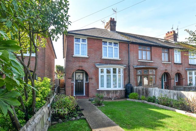 3-bed semi-detached on 300, Hythe Road, Ashford, £300,000