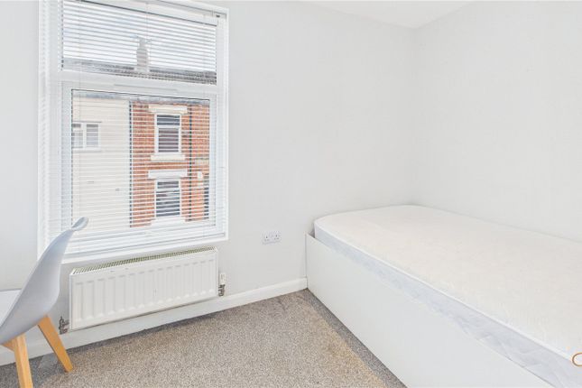 4, Teak Street, Middlesbrough photo 5