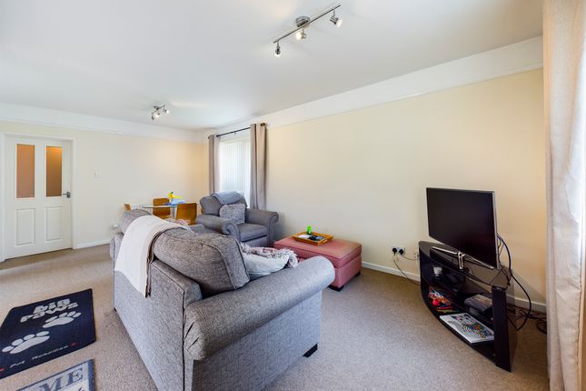 10 Wellfield, High Wycombe photo 4