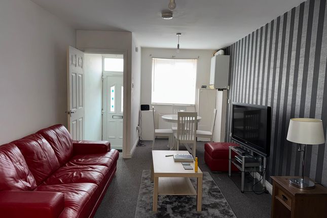 8b, Queen Alexandra Road, Dawdon photo 3