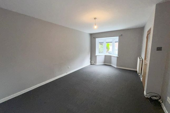 19, Leys Field Gardens, Derby photo 2