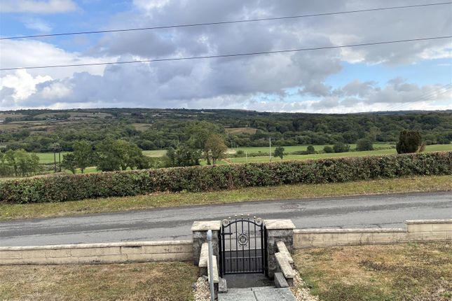 32A, Heol Nazareth, Llanelli photo 2