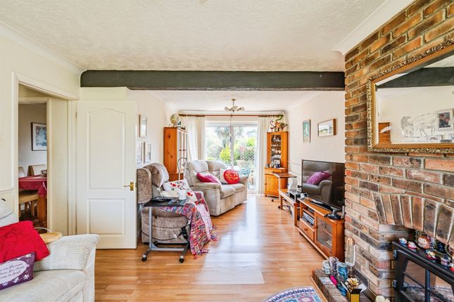 6, Beacon Road, Seaford photo 2