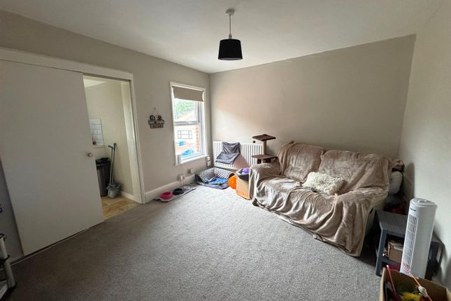 47a, Highland Road, Aldershot photo 2