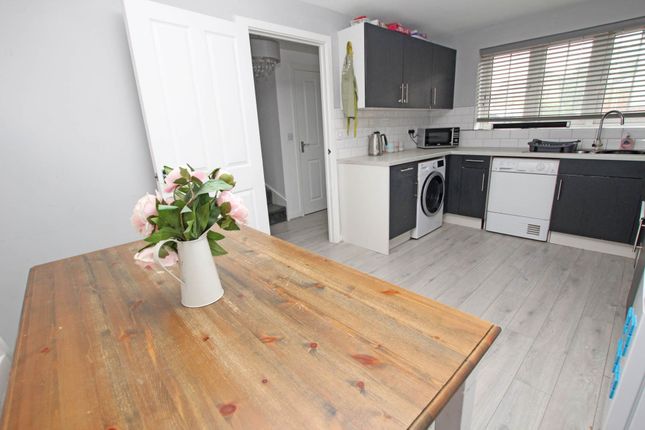28, Woodsage Way, Pevensey photo 4