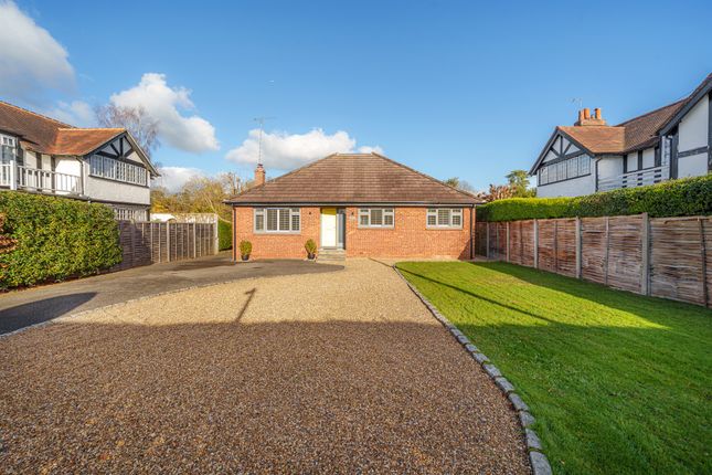 cliveden-mead-maidenhead-sl6-3-bedroom-detached-bungalow-for-sale