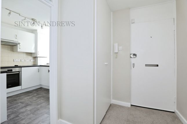 7 Westergate 20, Corfton Road, London photo 4