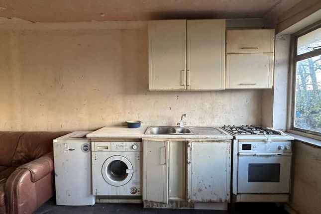 354B, Kingston Road, Epsom photo 3