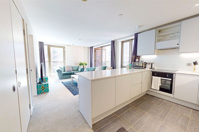 319, Local Crescent, Manchester photo 4