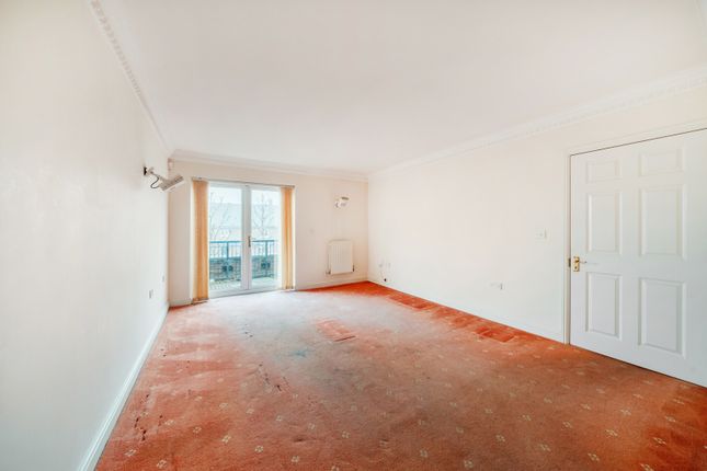 6, Linden Square, Uxbridge photo 3