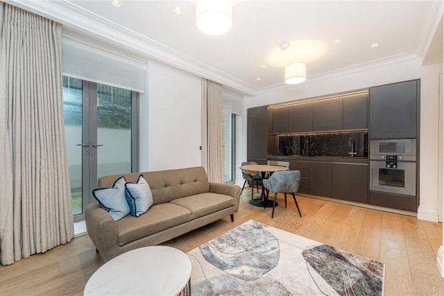 Thumbnail Property to rent in Regents Crescent, Marylebone, London