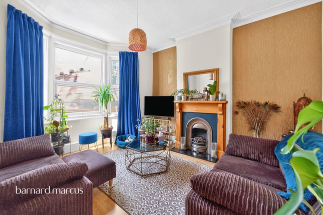 405, Oakleigh Road North, London photo 2
