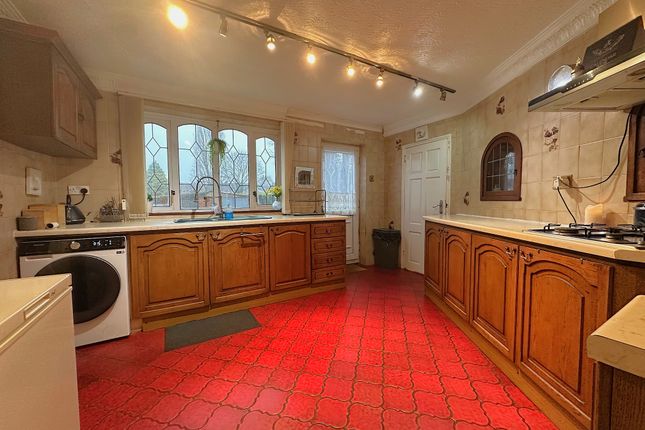 39, Kipling Avenue, Wolverhampton photo 4