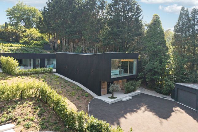 Thumbnail Detached house for sale in Box Lane, Hemel Hempstead, Hertfordshire