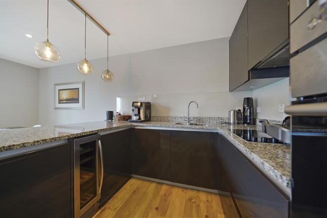 11 Johnson Court, 43 Meadowside - 0Qaoun5Njqyfg9mI