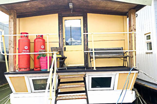 Houseboat for sale in Vicarage Lane, Port Werburgh, Rochester