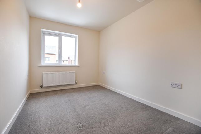 Flat for sale in Newington Street, Hull