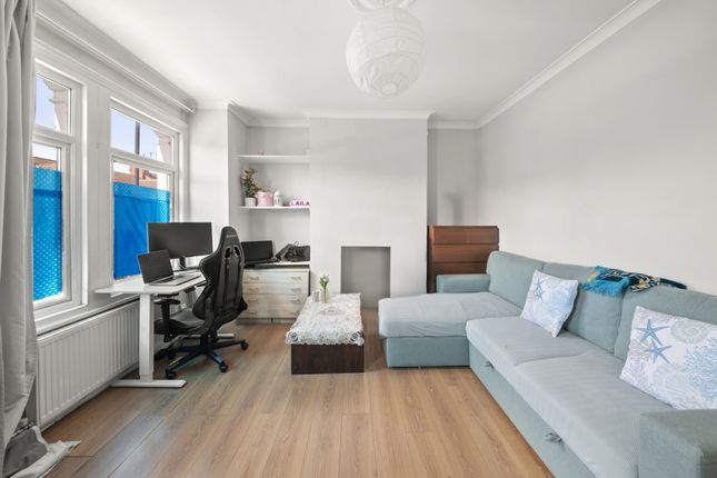 161, Greenford Avenue, London photo 3