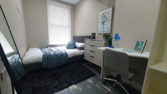 Bedroom 1.Jpg