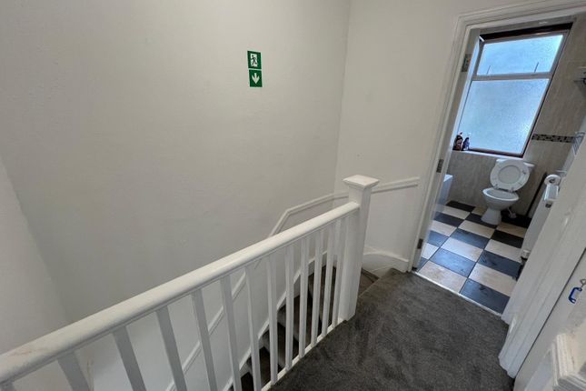 Terraced house to rent in Matlock Road, London