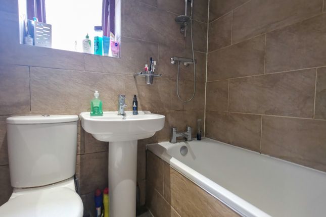 6B, Abbey Crescent, Belvedere photo 4