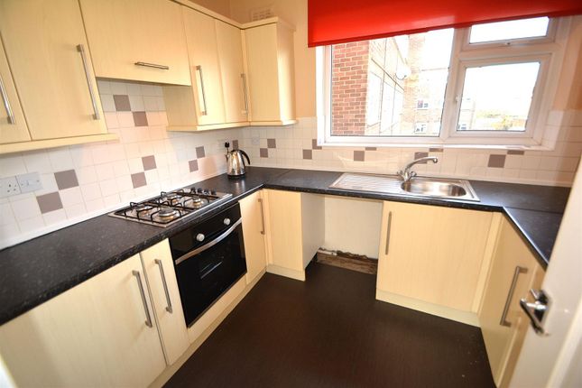 Douglas Court, Nottingham photo 4