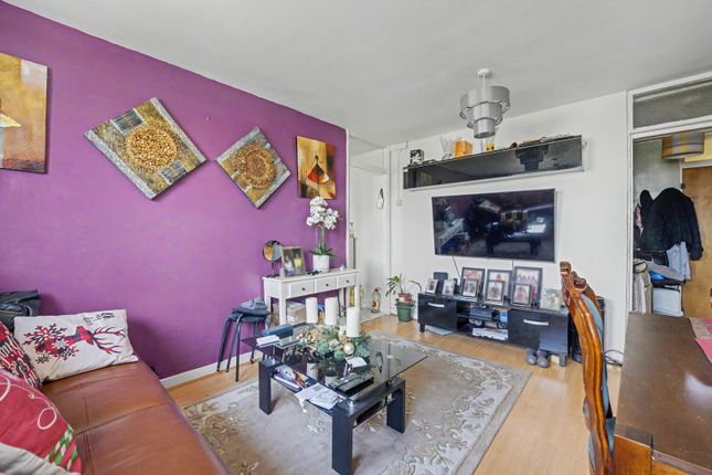 Flat 78 Stellar House, 900, High Road, London photo 4