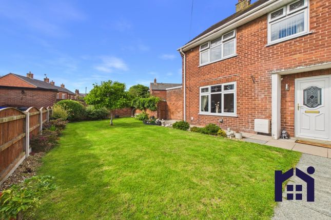 30 Pear Tree Road, Leyland photo 4